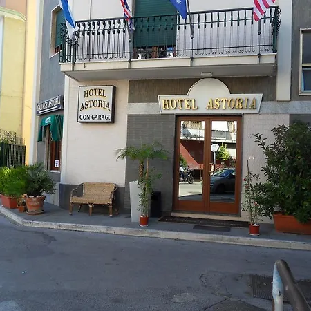 Hotell Astoria 3*